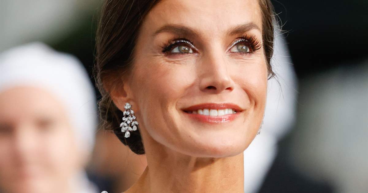 La Reina Letizia Impacta Con Un Eyeliner Bicolor Inaudito Que Abre Y