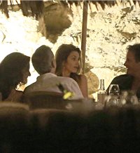 George y Amal, Cindy y Rande cenan juntos en Ibiza