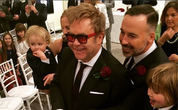 Te mostramos la boda de Elton John ¡desde dentro!