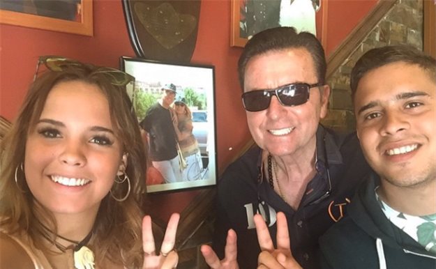 Gloria Camila comparte su foto familiar más tierna: con su padre y su hermano
