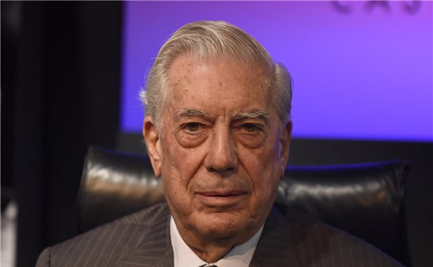 Alarma en las redes por la 'muerte' de Vargas Llosa