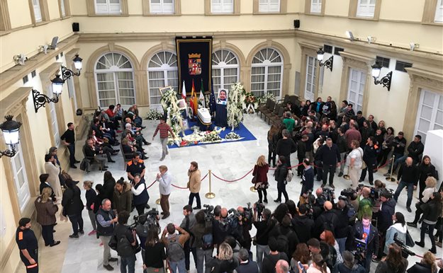  Almería da el último adiós al pequeño Gabriel Cruz en una multitudinaria despedida