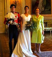 La reina Sofía posa en Liria durante la boda del duque de Huéscar y Sofía Palazuelo