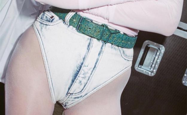 Los pantalones mini que han revolucionado las redes sociales 