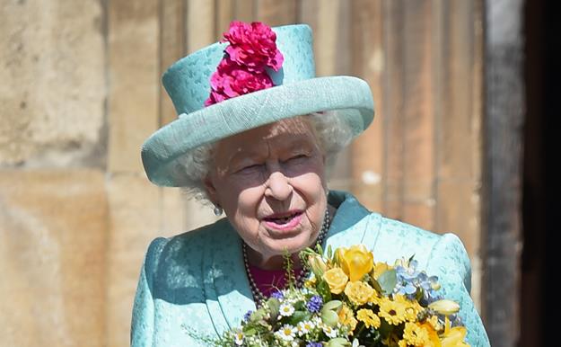 La Reina Isabel II cumple 93 años en compañía de sus nietos