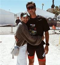 Alba Díaz orgullosísima de que su chico, Javier Calle, haya terminado un Ironman