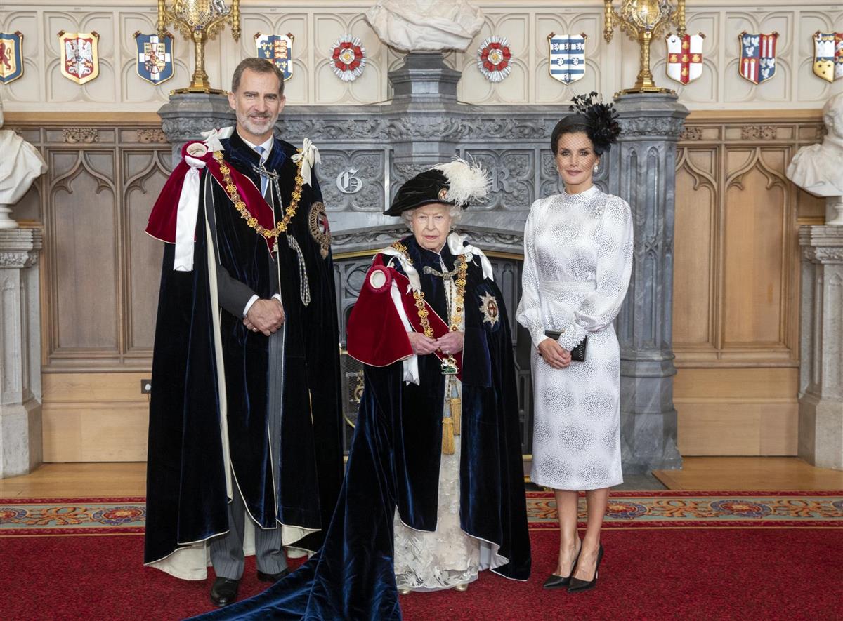 El Rey Felipe VI ya ha sido investido como caballero de la Orden de la Jarretera