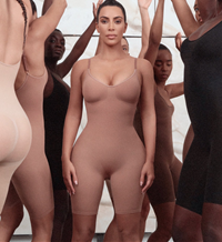 Kim Kardashian enfurece a sus fans japoneses con su nueva colección de fajas