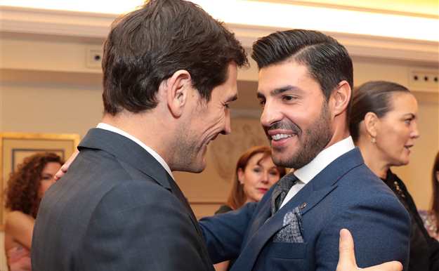 La inesperada cena de Iker Casillas y Miguel Torres a la que Paula Echevarría no ha dudado en reaccionar