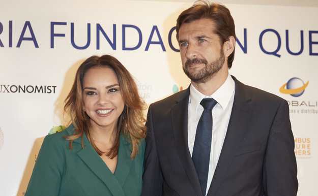 Chenoa muestra el gran orgullo que siente por su prometido, Miguel Sánchez Encinas