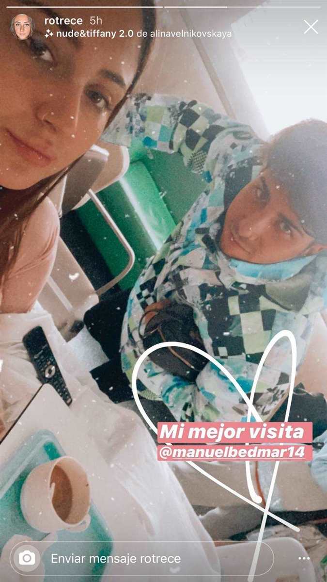 Rocío Flores, ingresada en el hospital, y Mnauel 