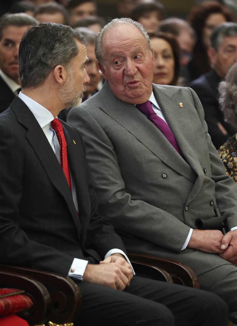 rey Juan Carlos y Felipe