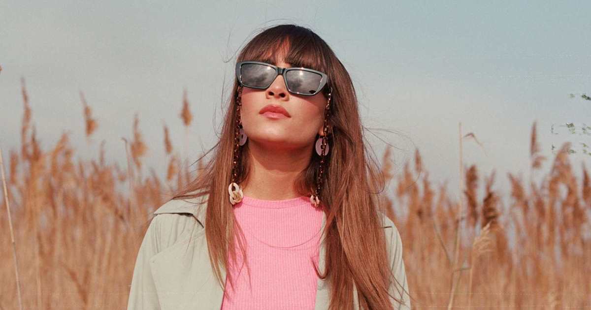 Gafas de sol cuadradas: una de las formas que le flipa a Aitana