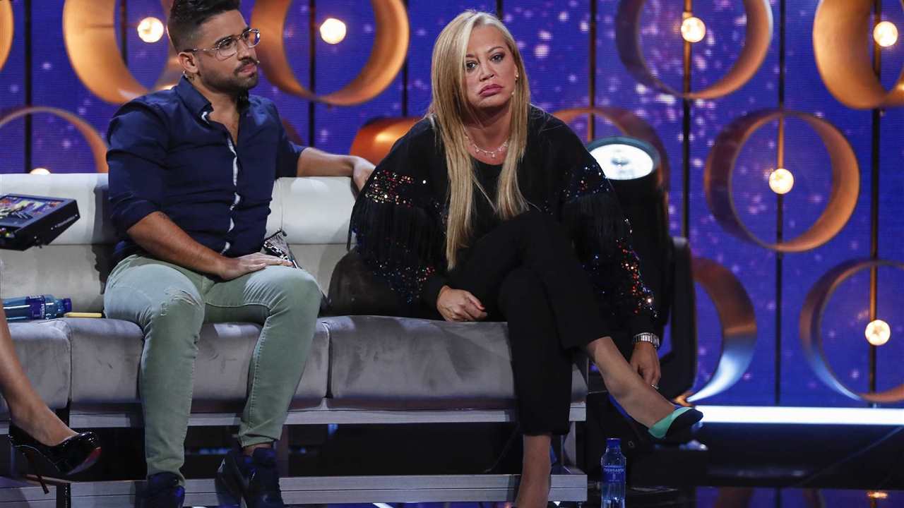 'Sálvame': Belén Esteban, muy dura con Rocío Carrasco, se moja tras la polémica entrevista de Amador Mohedano