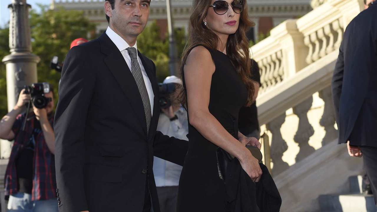 Paloma Cuevas y Enrique Ponce confirman que se encuentran "en trámites de separación" a golpe de comunicado