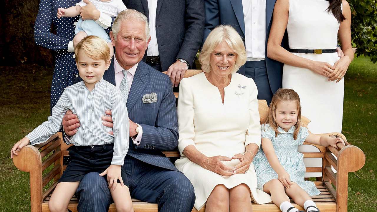 Carlos de Inglaterra, muy celoso de los padres de Kate Middleton por sus nietos