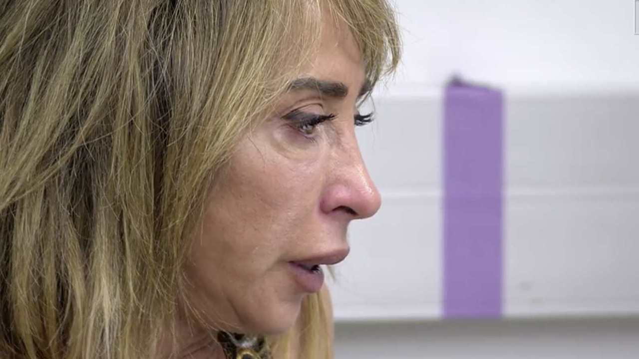 'Sálvame': María Patiño, entre lágrimas, pide perdón a Mila Ximénez tras su metedura de pata