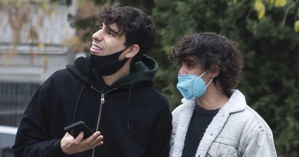 'Los Javis' buscan nueva casa en Madrid en pleno éxito de 'Mask Singer'