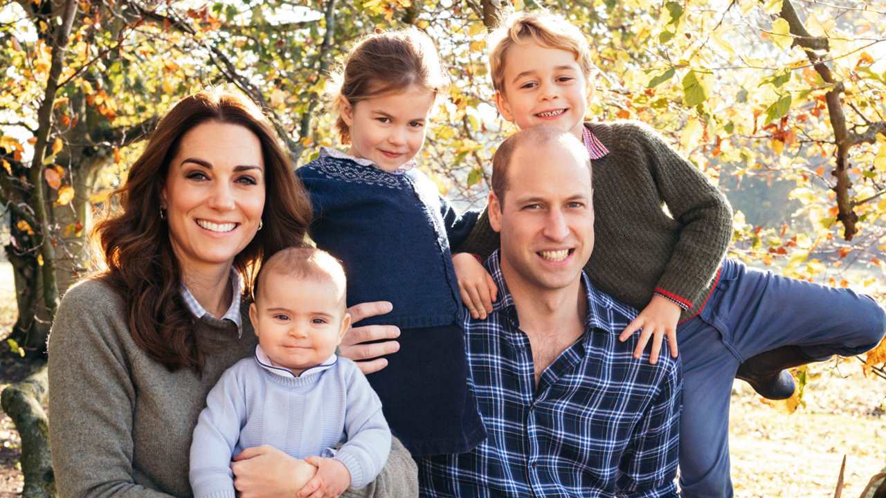 Kate Middleton y el príncipe Guillermo felicitan la Navidad con una fotografía inédita