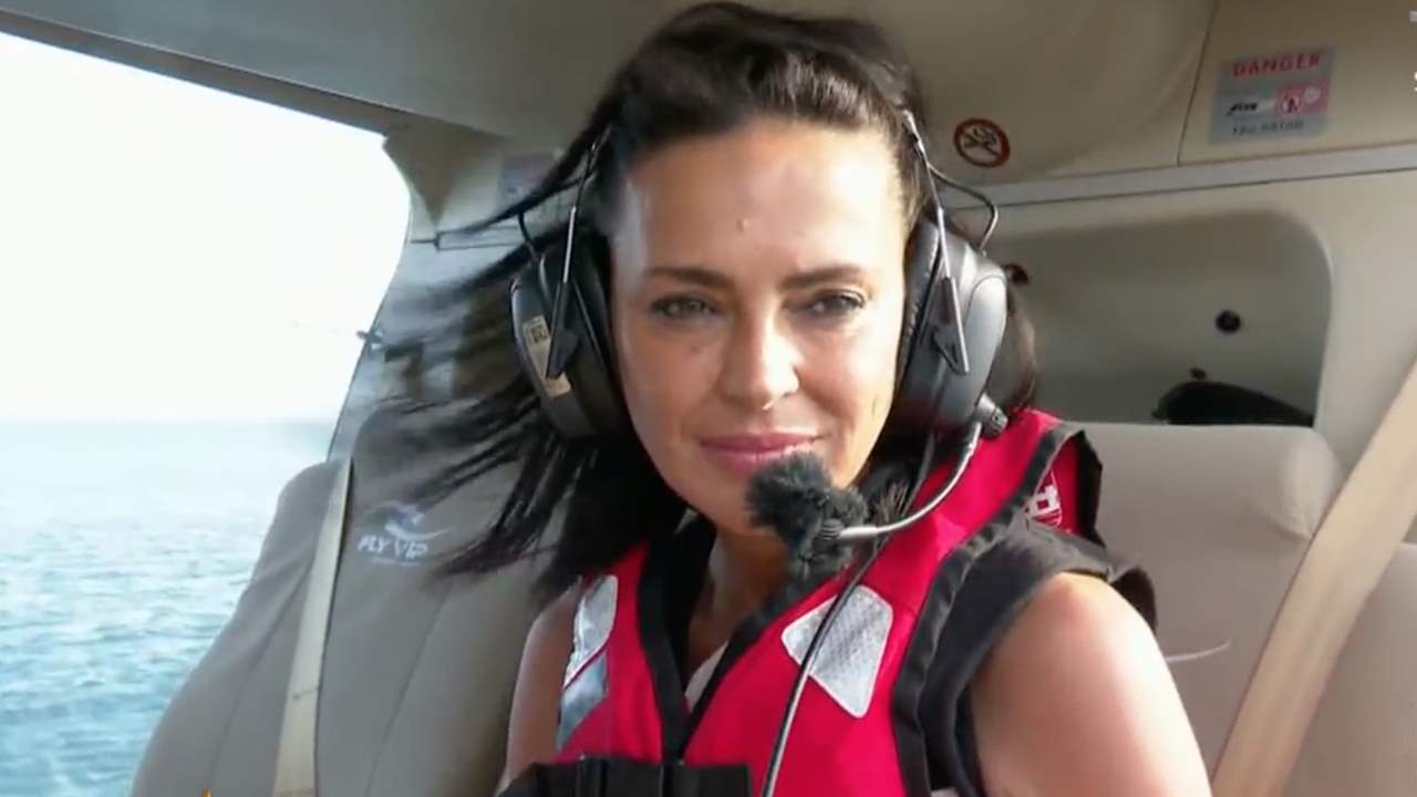 Olga Moreno salta del helicóptero de 'Supervivientes 2021' llorando por su familia: "Se lo dedico a mis niños"