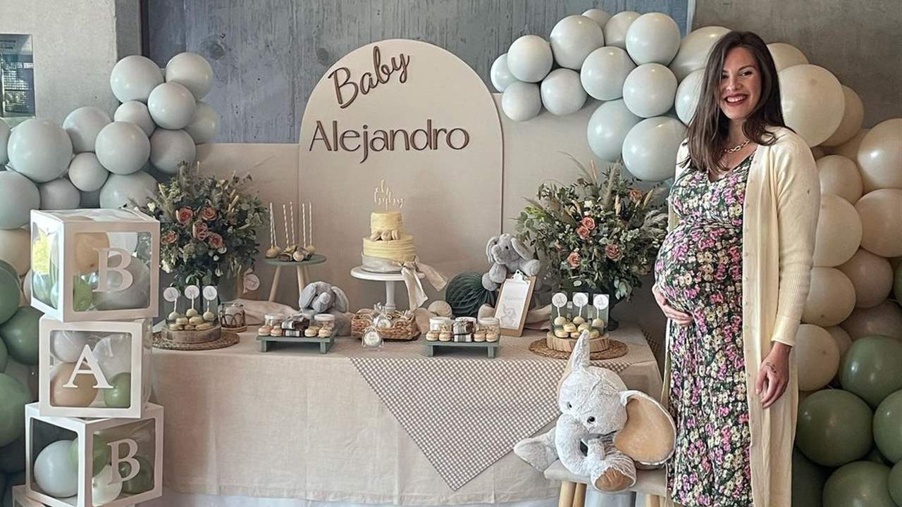Jessica Bueno, sorprendida con una 'baby shower' en honor a Alejandro