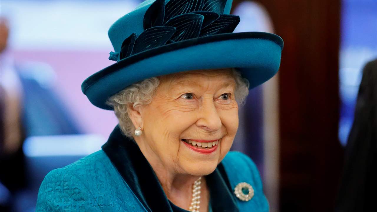 La reina Isabel II se humaniza gracias al mensaje de condolencias de una niña 