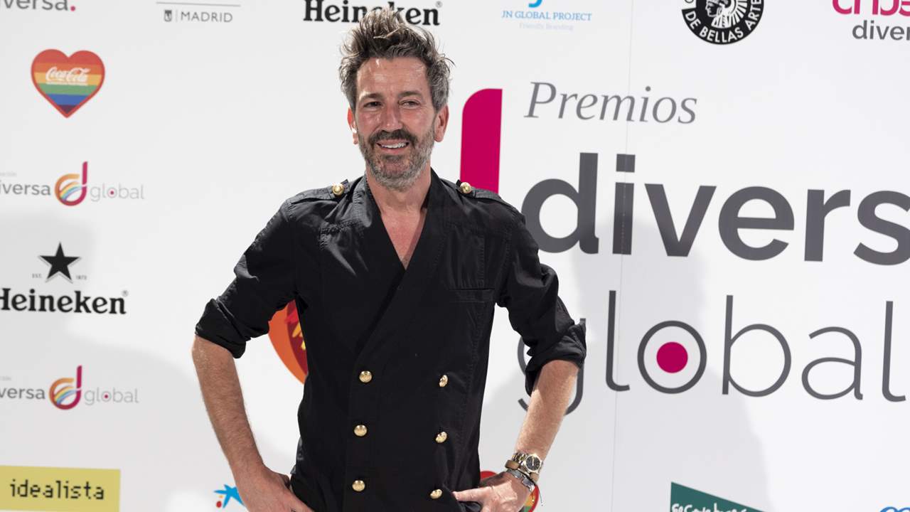 David Valldeperas, tras su éxito con el documental de Rocío Carrasco, coincide con su ex Xoan Viqueira en la noche madrileña