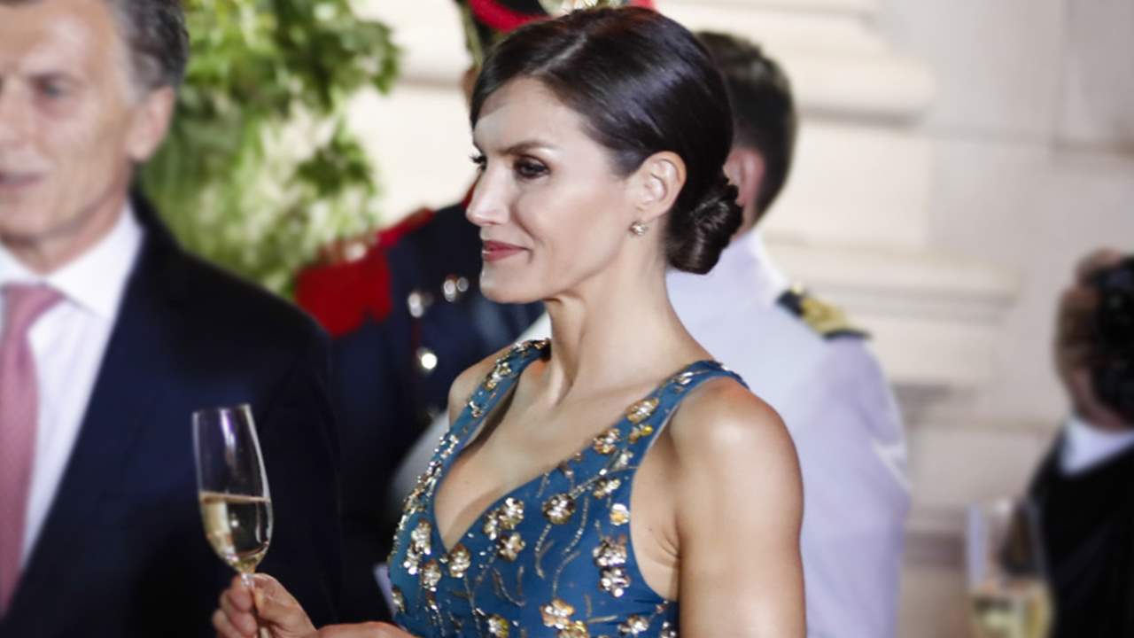 La controvertida actitud de la reina Letizia en el brindis en honor al presidente de Corea