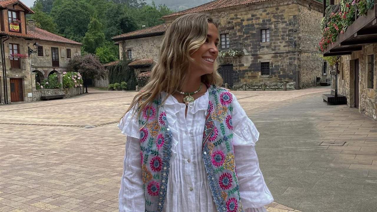 María Pombo agota el chaleco perfecto para combinar en verano en infinitos looks