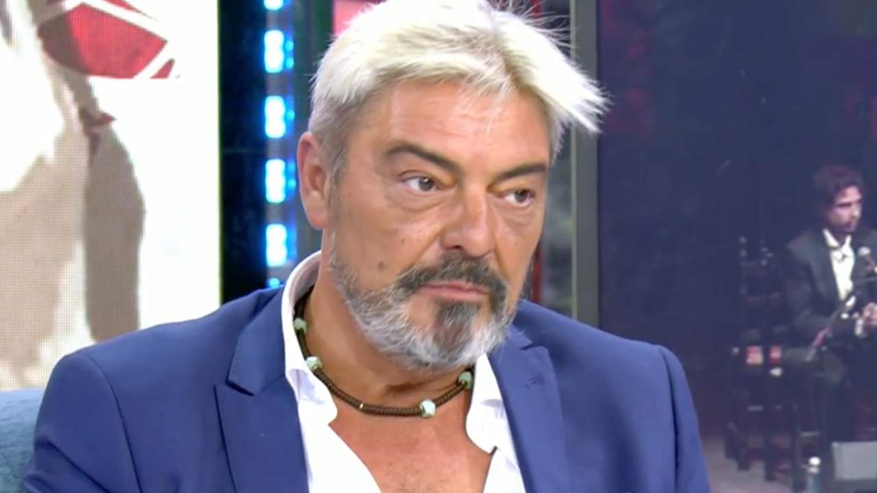 Antonio Canales no supera su despido de 'Sálvame' y vuelve a atacar a Carlota Corredera