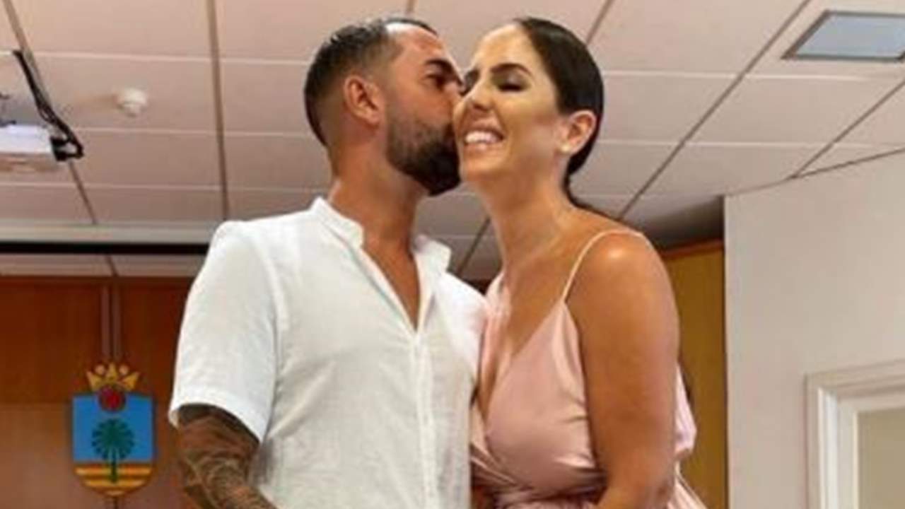 Anabel Pantoja y Omar Sánchez ya se han casado: TODAS LAS FOTOS de la boda civil
