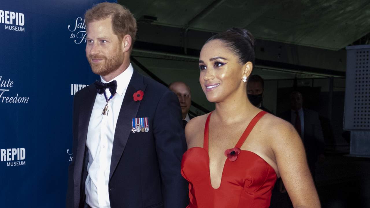 Meghan Markle dedica unas bonitas palabras al príncipe Harry y reta a la casa real británica
