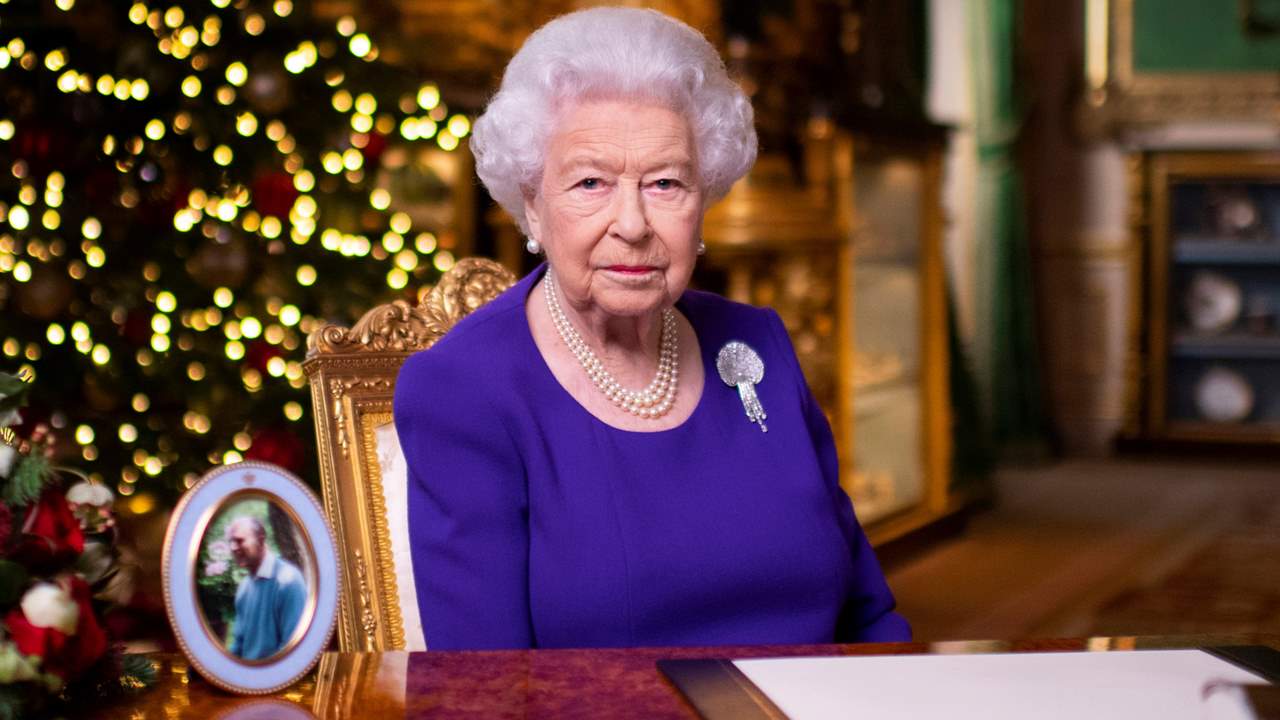 Isabel II afronta su primera Navidad en viudedad y sin su tradicional almuerzo en familia