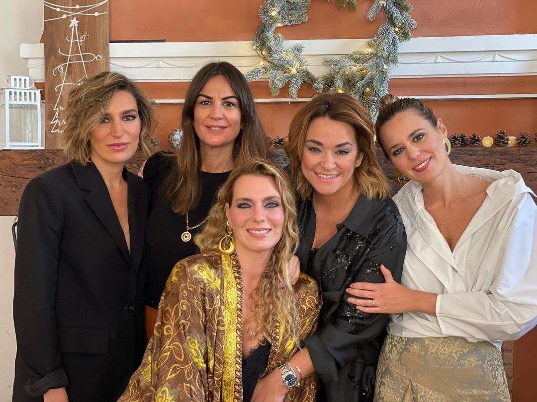 Toñi Moreno con las hijas de Bertín Osborne