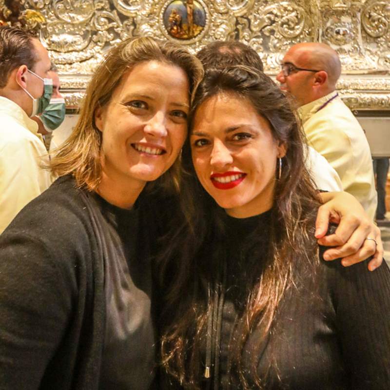 María Casado y su novia, apoyo de Antonio Banderas en su momento más ansiado
