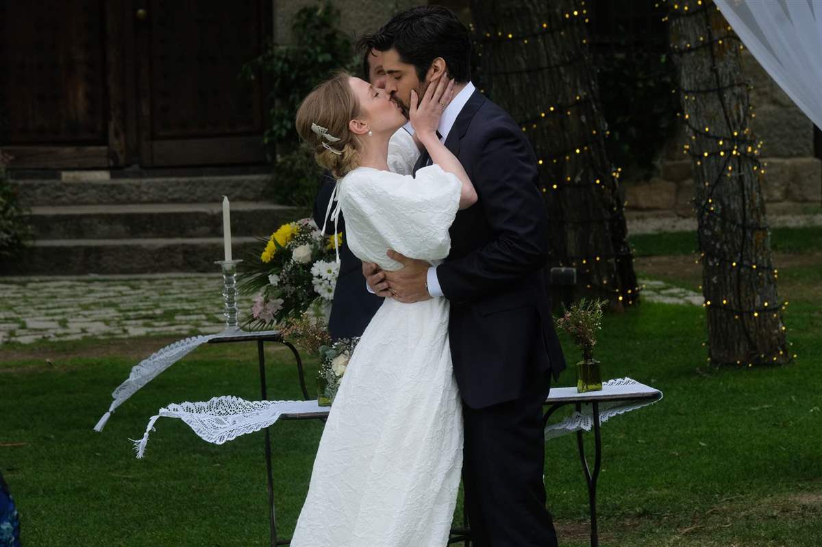 El viernes, una esperada boda