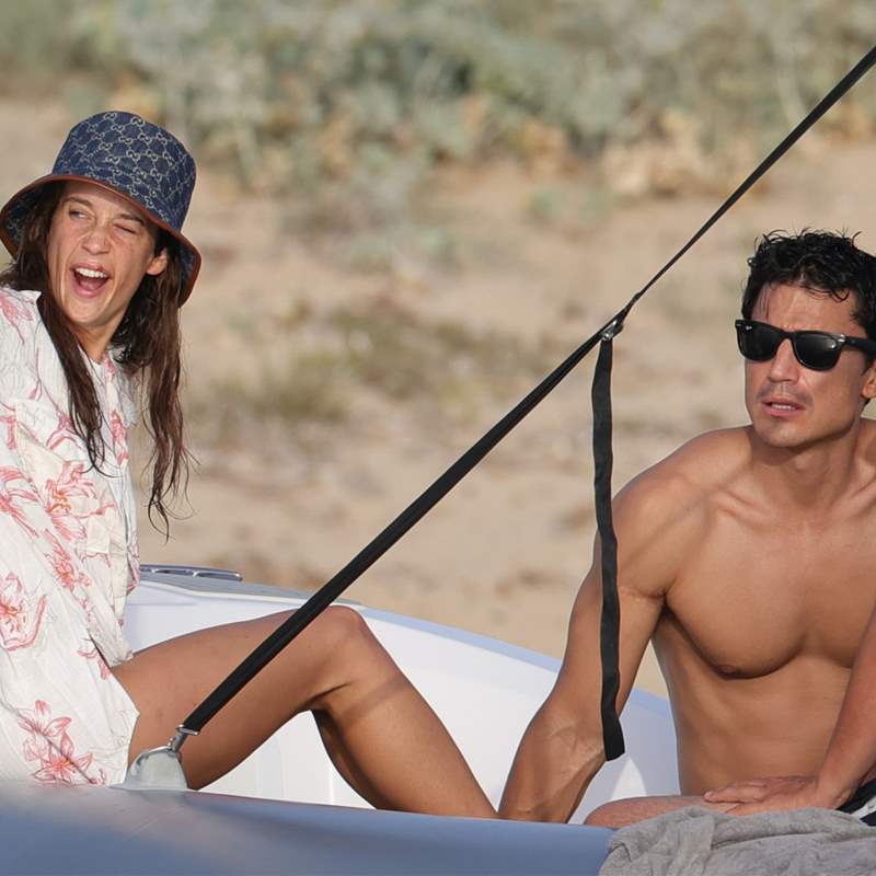 Álex González y María Pedraza disfrutan juntos de sus vacaciones en Ibiza