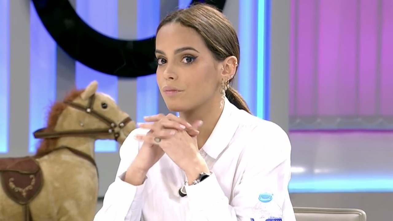 Gloria Camila recibe un tirón de orejas de Marta López por la salida de tono de su padre, Ortega Cano