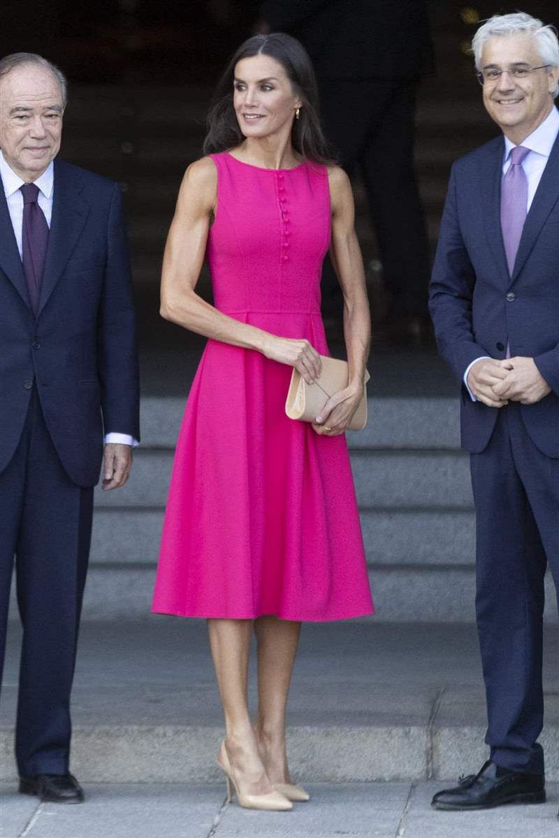 Vestido rosa fucsia