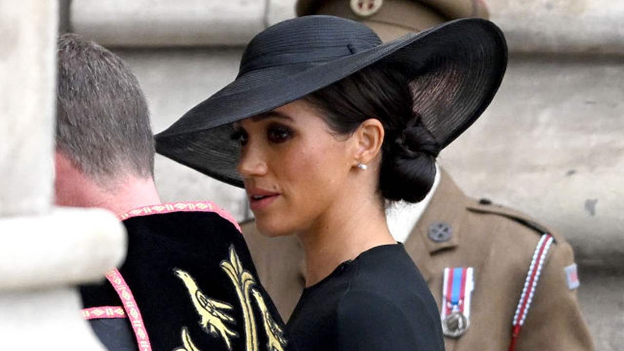 El príncipe Harry y Meghan Markle se unen a la familia real para despedir a Isabel II