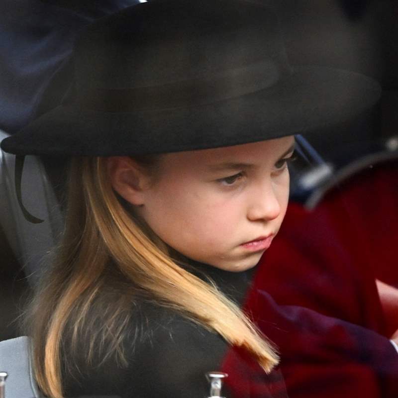 Las imágenes más tristes de Charlotte y George de Gales, llorando en el funeral de Isabel II