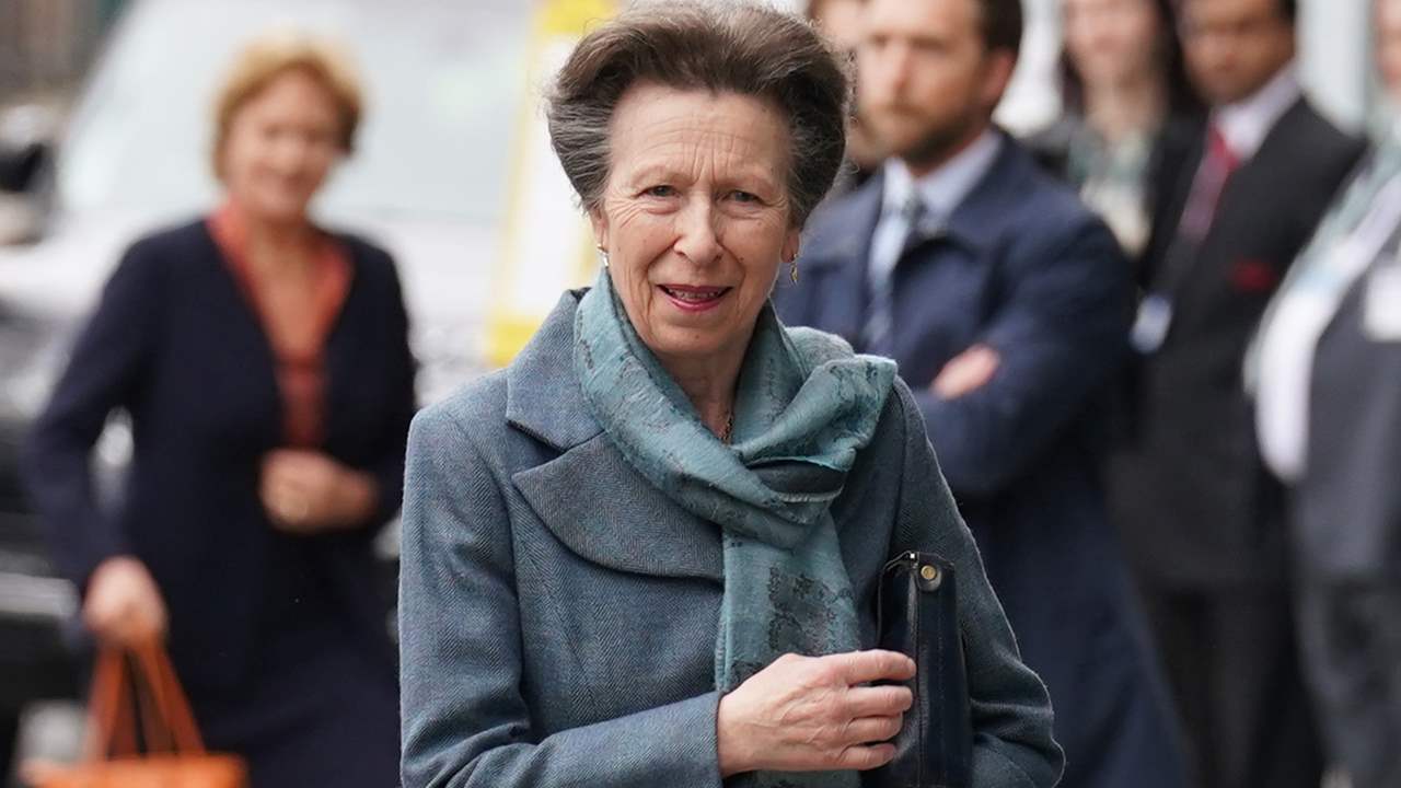 La princesa Ana hereda la joya más icónica de la reina Isabel II tras su muerte