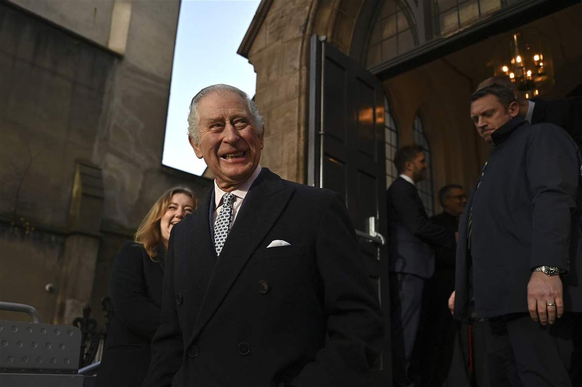 Carlos III ha reaparecido en Londres después del estreno del documental de Harry y Meghan