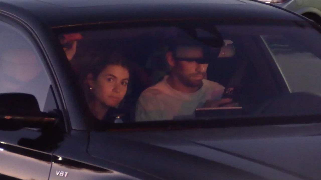 Gerard Piqué y Clara Chía reaparecen juntos y cómplices mientras Shakira prepara su mudanza a Miami