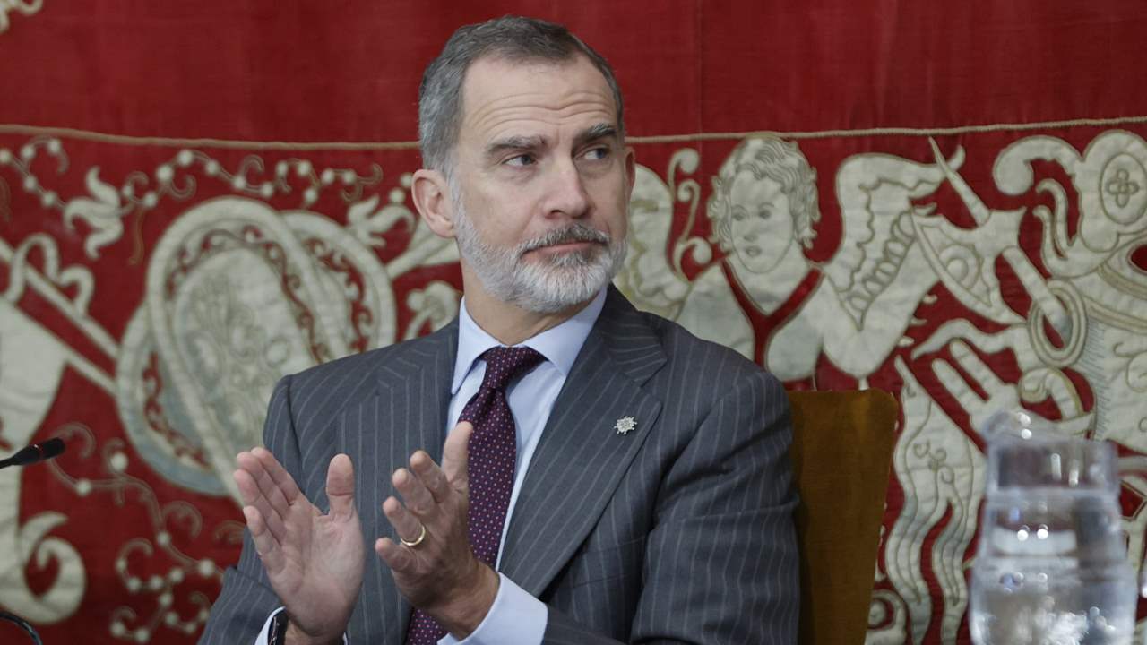 El rey Felipe VI sufre un doloroso trastorno que afecta a la apariencia de sus manos