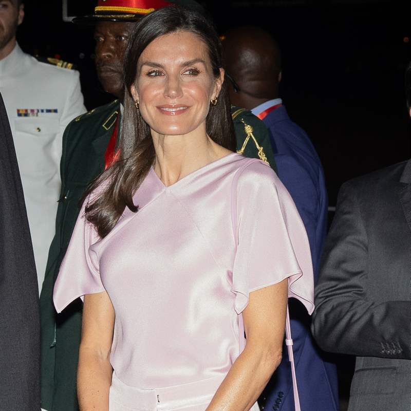 La reina Letizia en Angola de viaje oficial