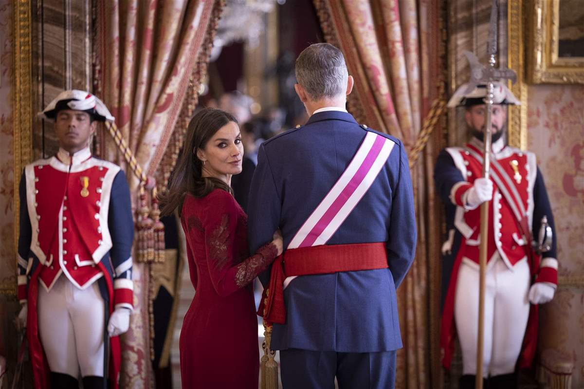 Los reyes en el Palacio Real en los momentos previos de la recepción de la Pascua Militar