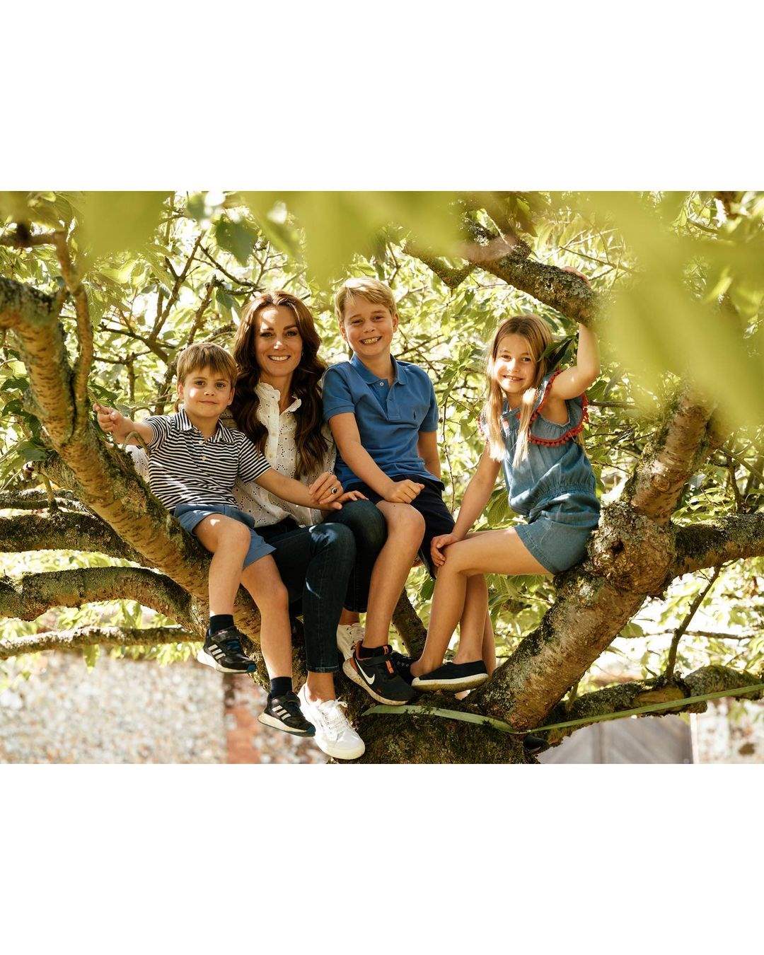 Kate Middleton y sus tres hijos 