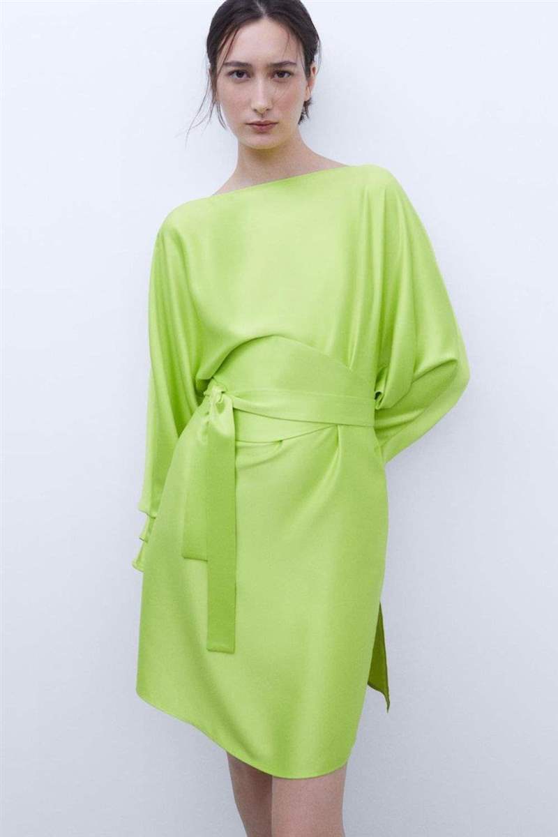 Vestido de invitada verde lima