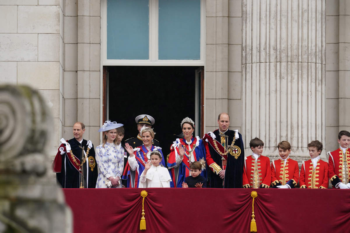 Familia Real Británica posado Buckingham